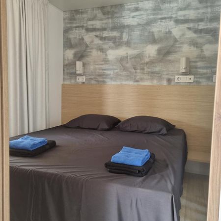 Charmant Et Spacieux Mobil Home Rocbaron Exterior foto